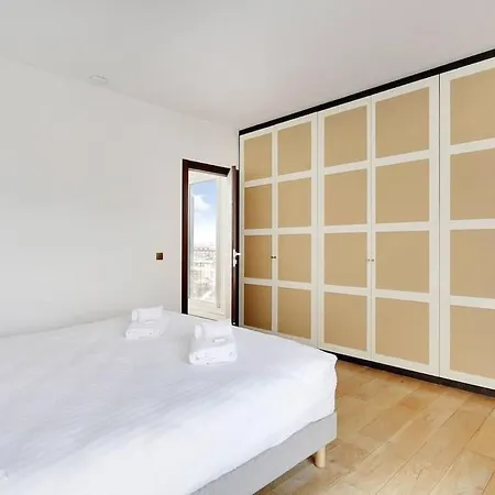 Lejlighed Penthouse Champs Elysees, Vue Sur Et La Tour Eiffel *