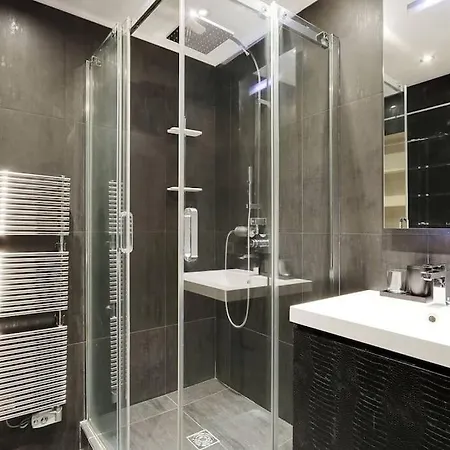 Penthouse Champs Elysees, Vue Sur Et La Tour Eiffel *